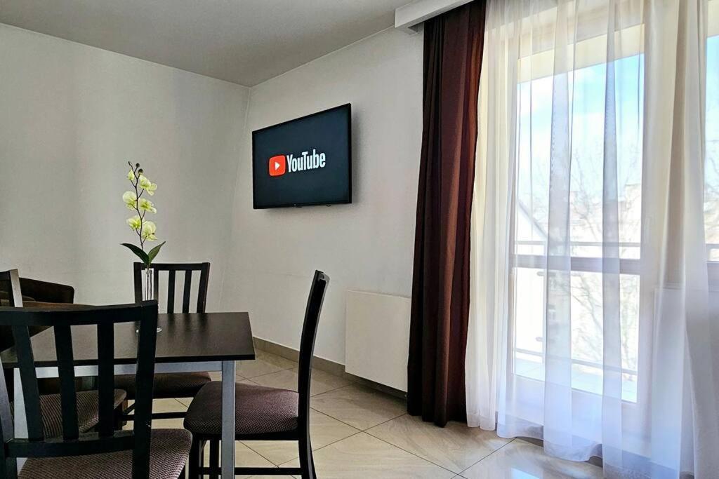 Apartament Quiet Apartment Krakow Luaran gambar
